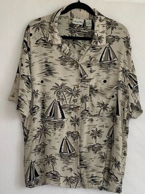 Island Blue Men's Hawaiian Camp Shirt Size L Sailboat Palm Tree Rayon Black grey